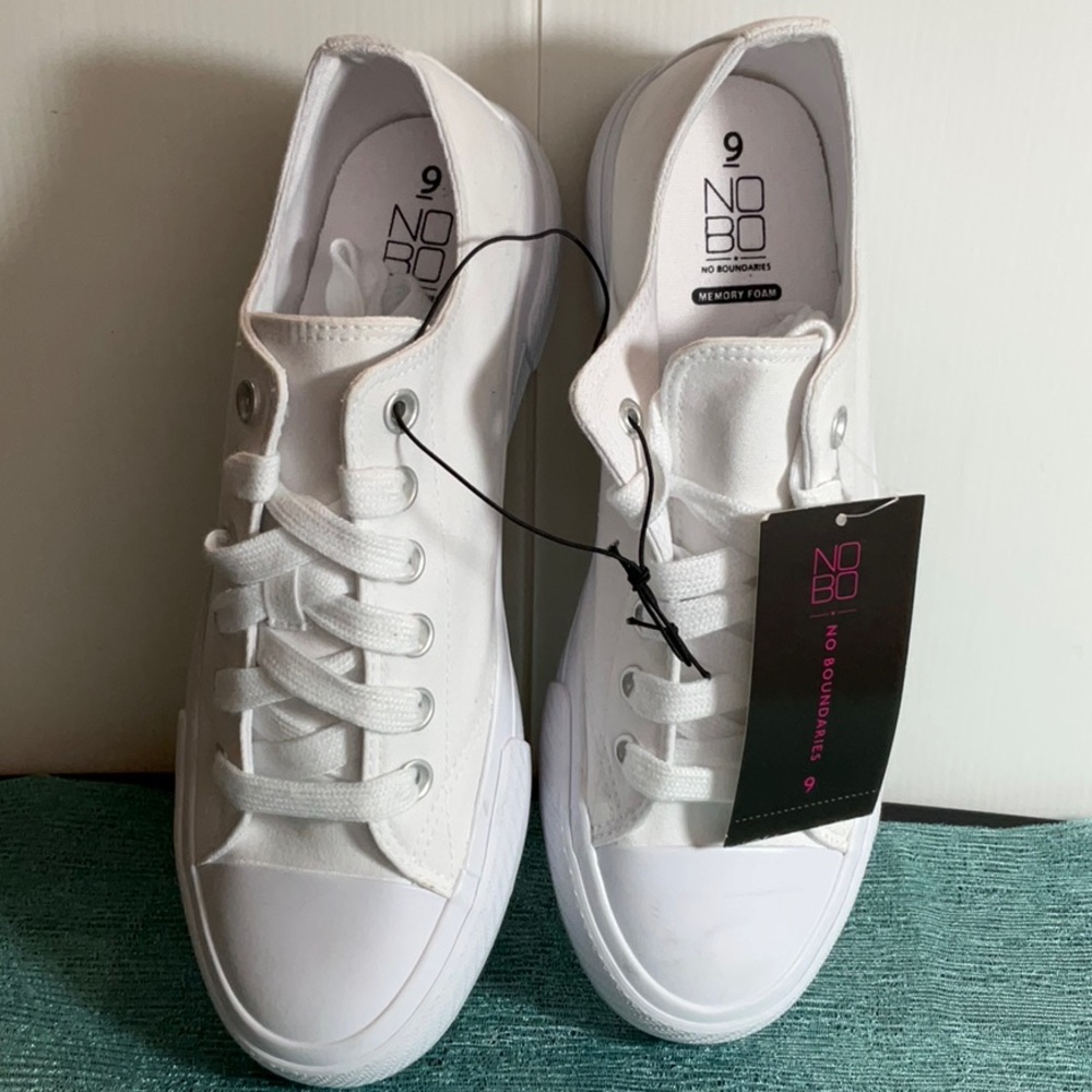 NOBO Women's Classic White Lace-Up Sneakers
